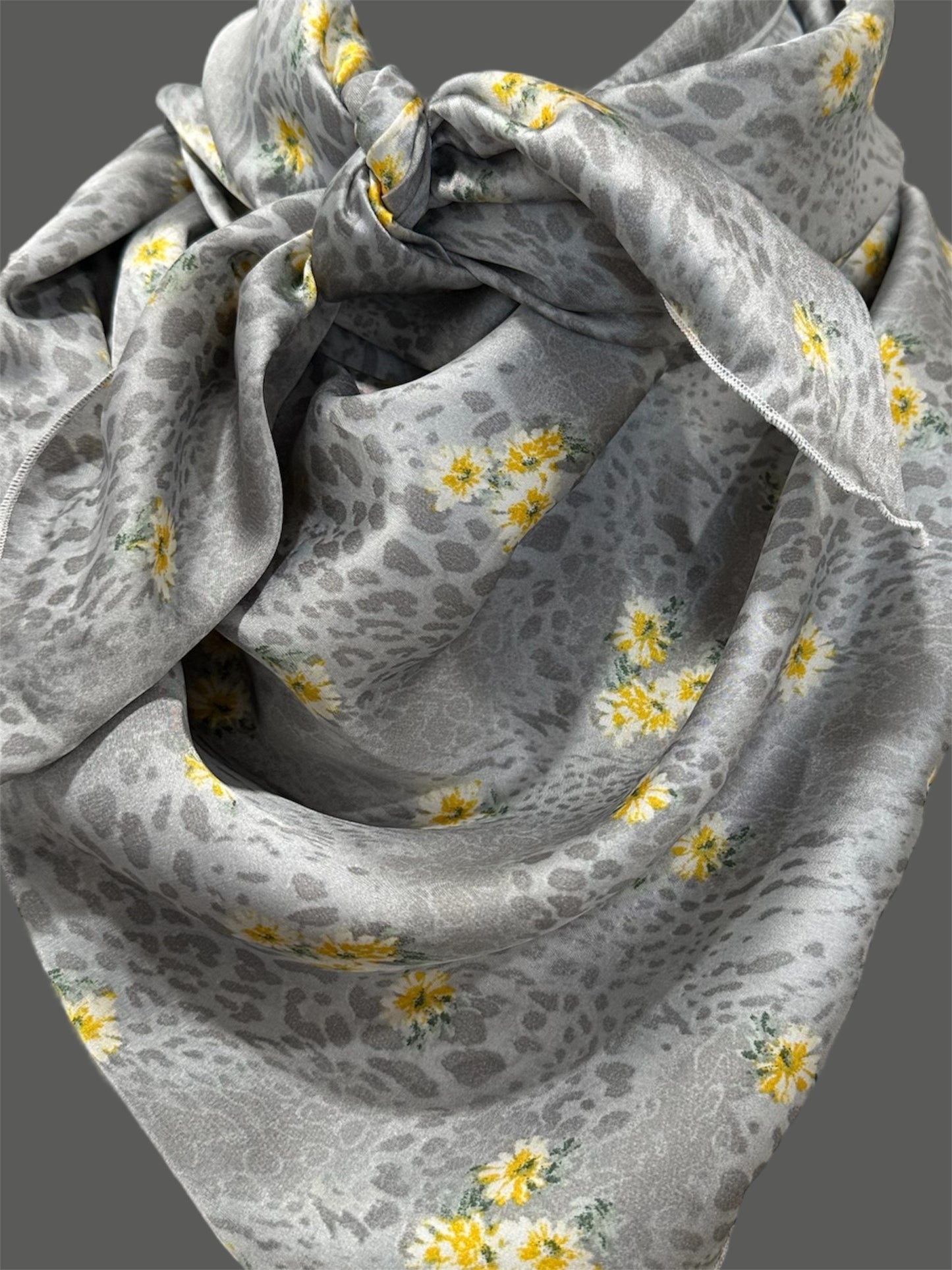 Grey Leopard Print Wild Rag